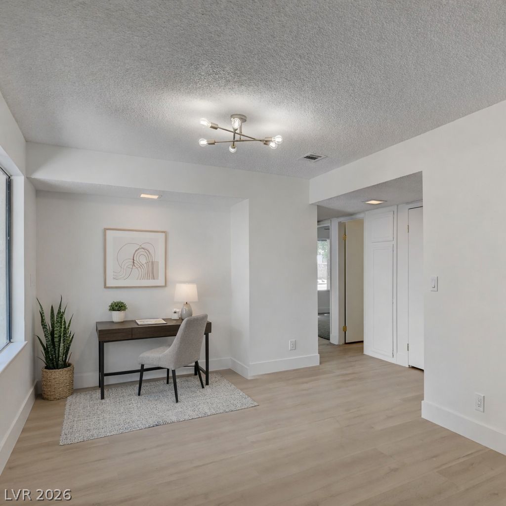 3251 Liahona Way — photo 4 of 22