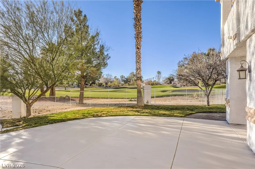 5152 Forest Oaks Drive — photo 3