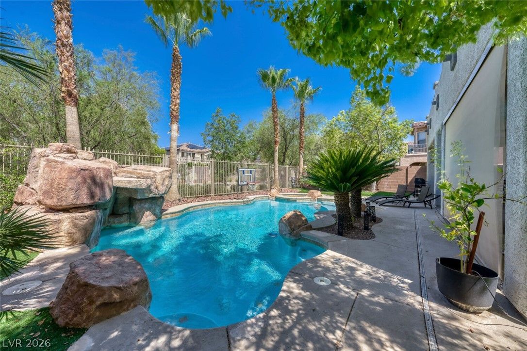 7017 Puetollano Drive — photo 4