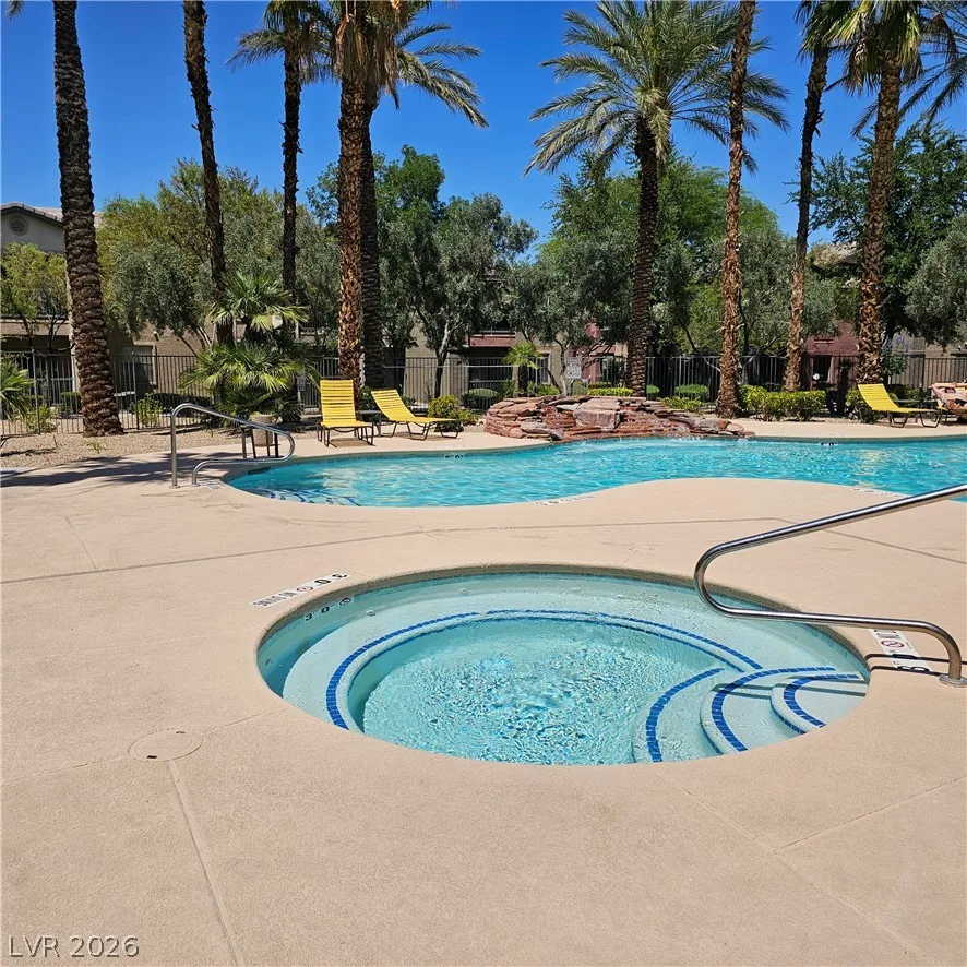8000 West Badura Avenue 2168 — photo 4