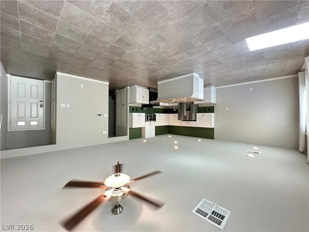 5370 White Butterfly Street — photo 4