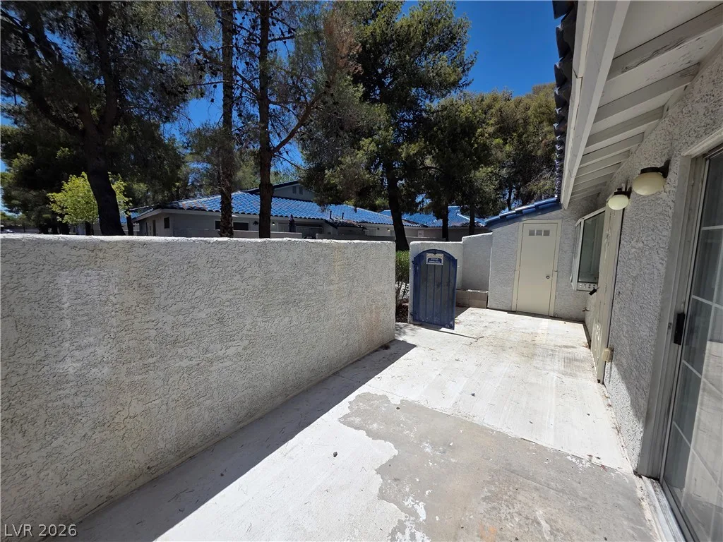2121 Chertsey Drive D — photo 5