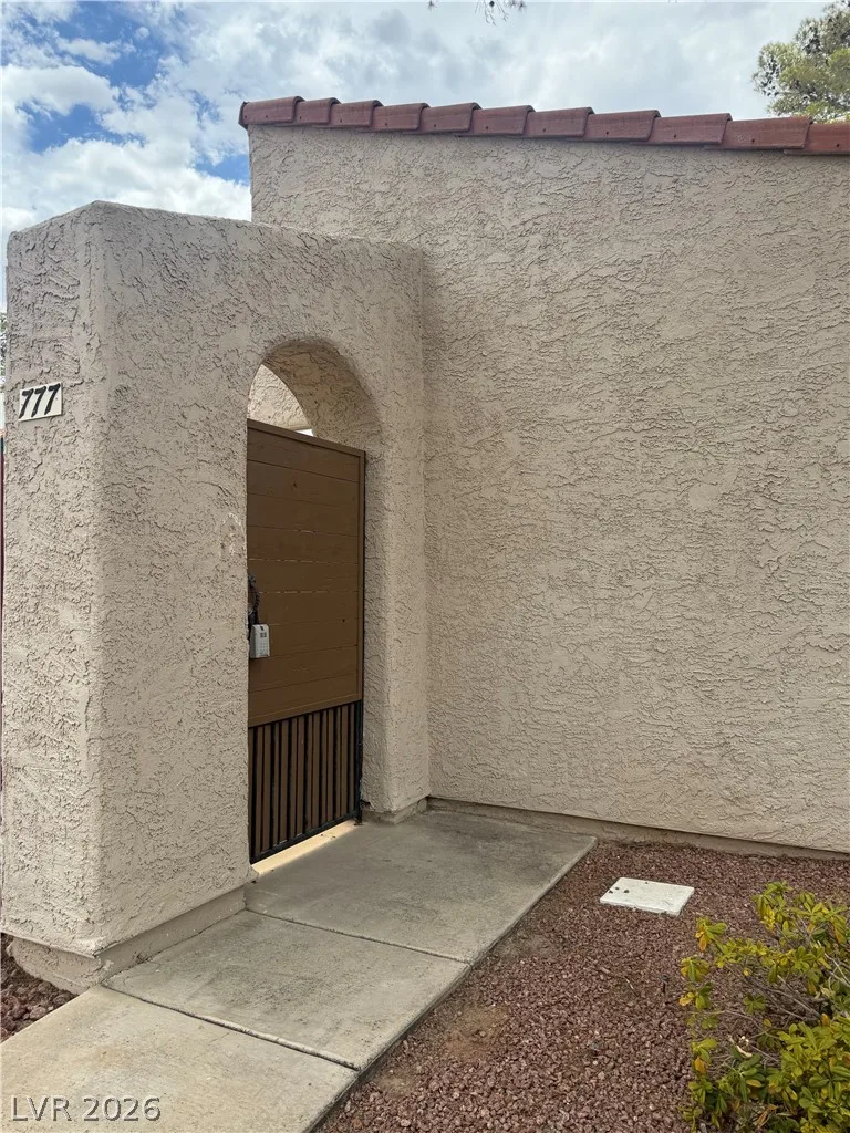 777 Heritage Vista Avenue — photo 3