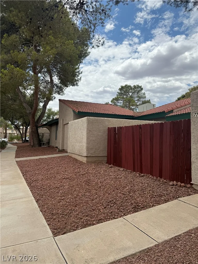 777 Heritage Vista Avenue — photo 5