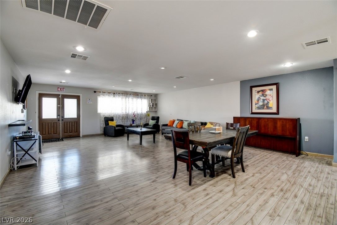 603 Palmhurst Drive — photo 2