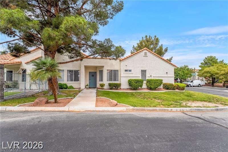 2251 Van Gogh Drive — photo 3