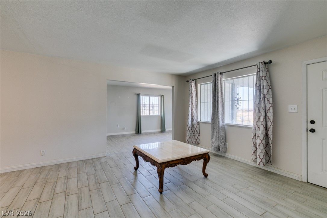2737 Englestad Street — photo 5