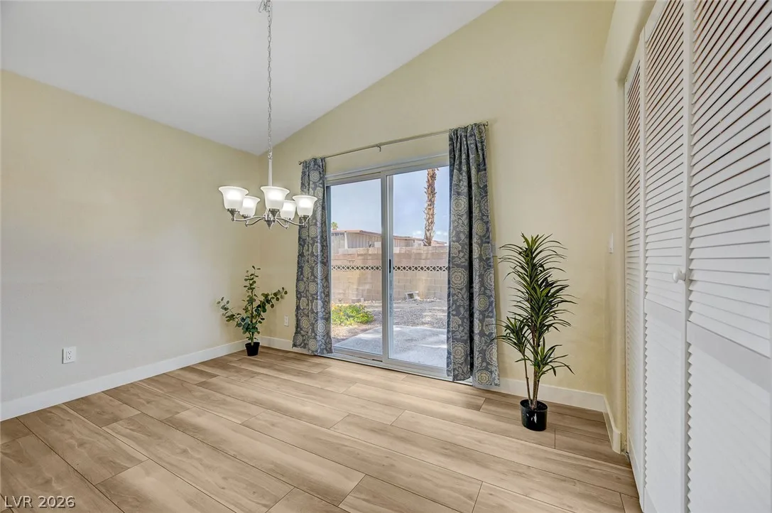 1632 North Torrey Pines Drive 101 — photo 4