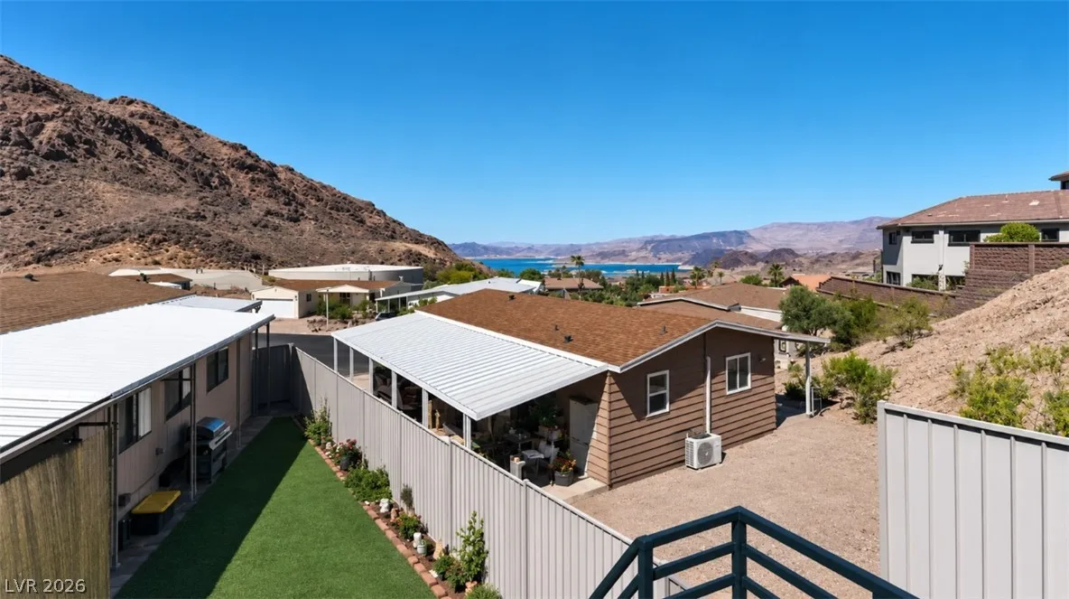 685 Mount Bona Way — photo 2