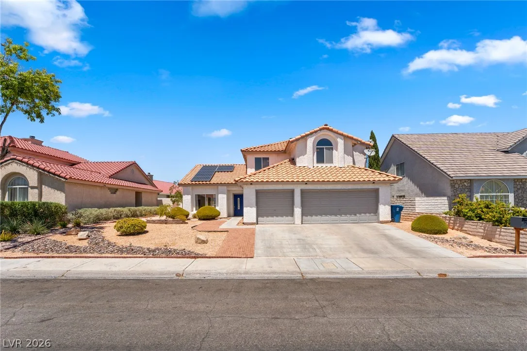 7712 Leavorite Drive — photo 2 of 45