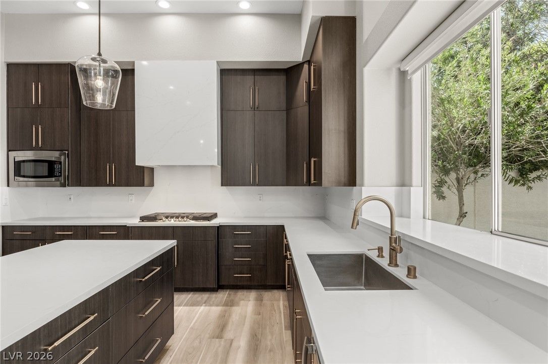 801 Aquitaine Court — photo 2