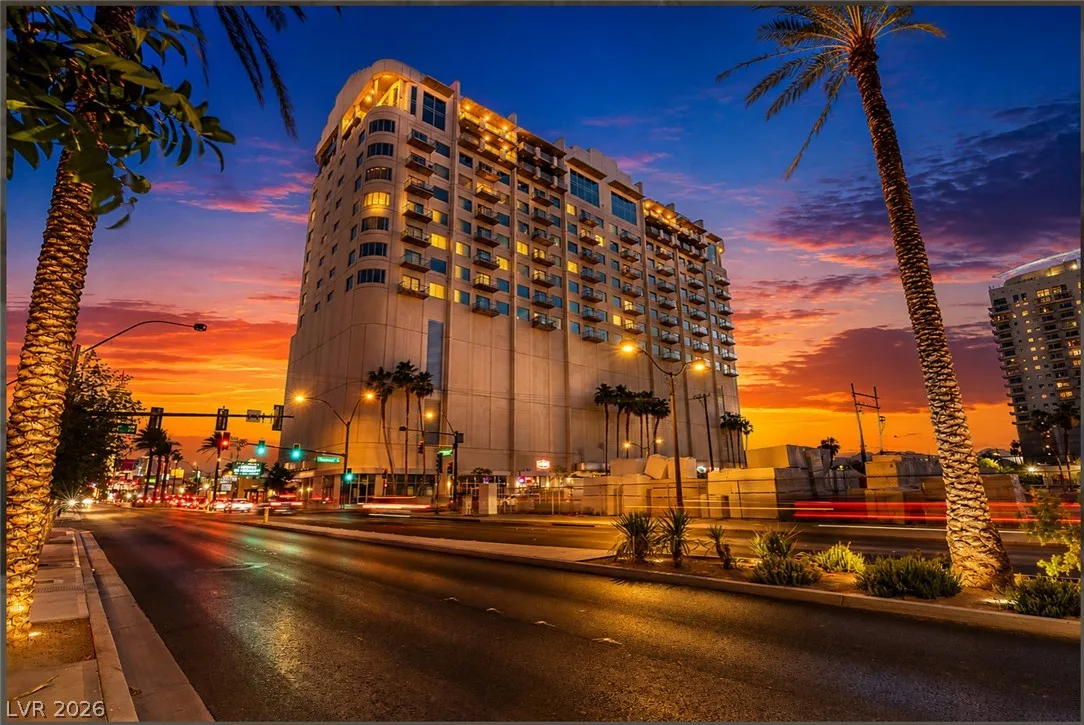 900 Las Vegas Boulevard 814 — photo 2