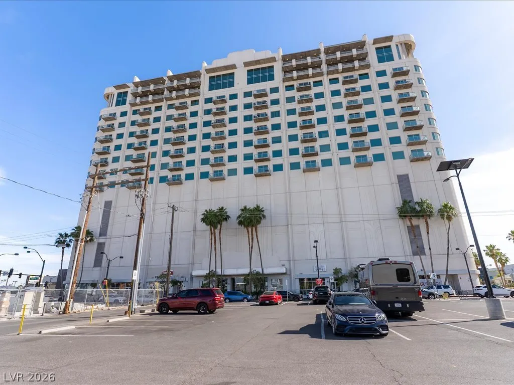 900 Las Vegas Boulevard 814 — photo 5