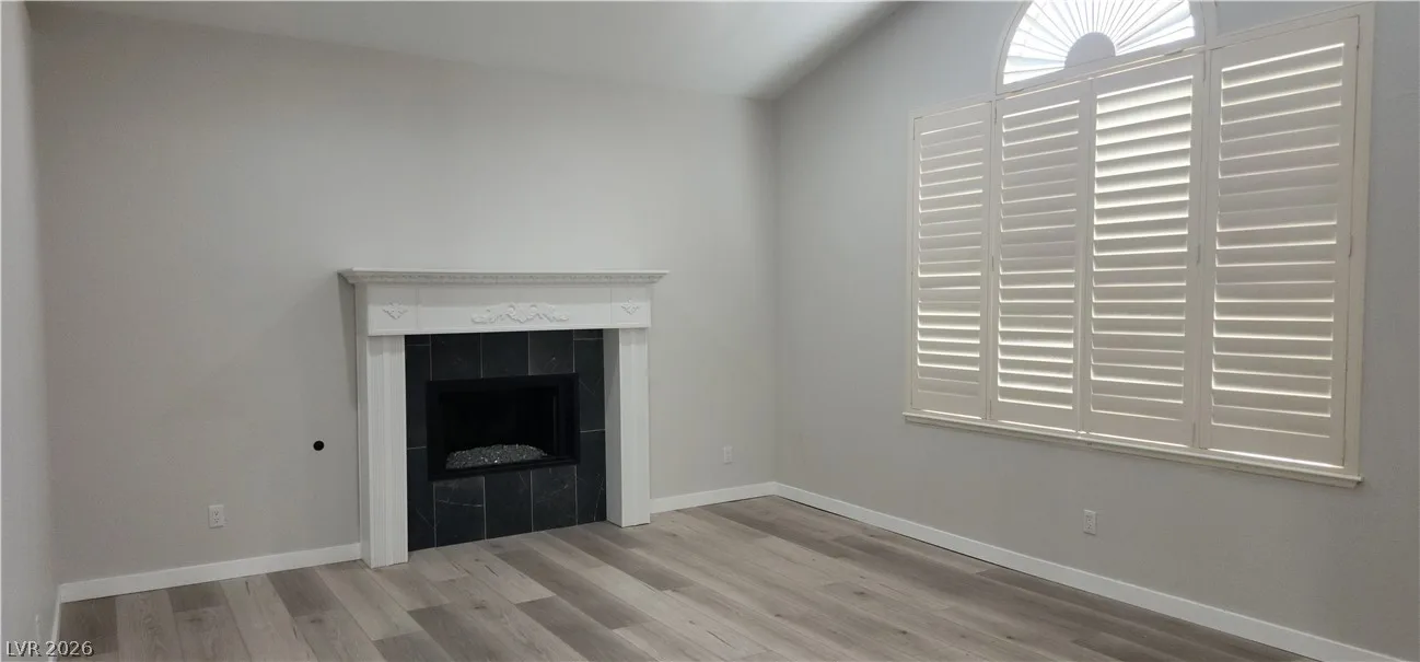 8016 Shorecrest Drive — photo 2