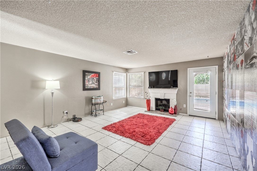 6633 Crosstimber Court — photo 5 of 27