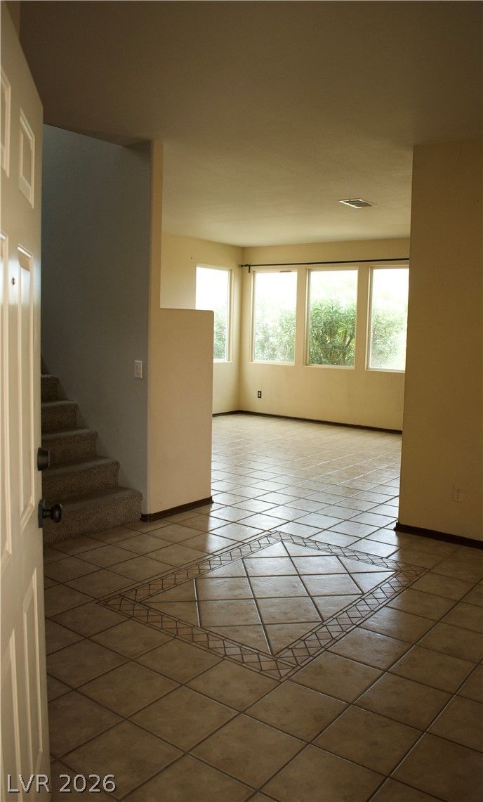 7804 Picnic Street — photo 4 of 25