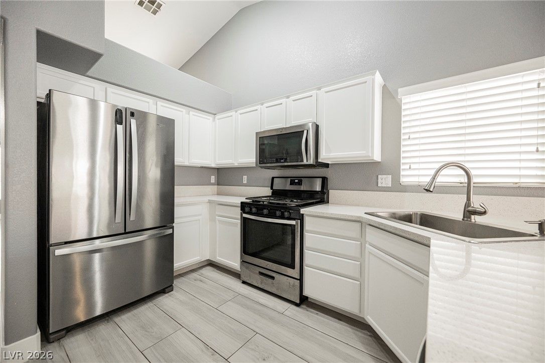 6067 Turtle River Avenue — photo 4