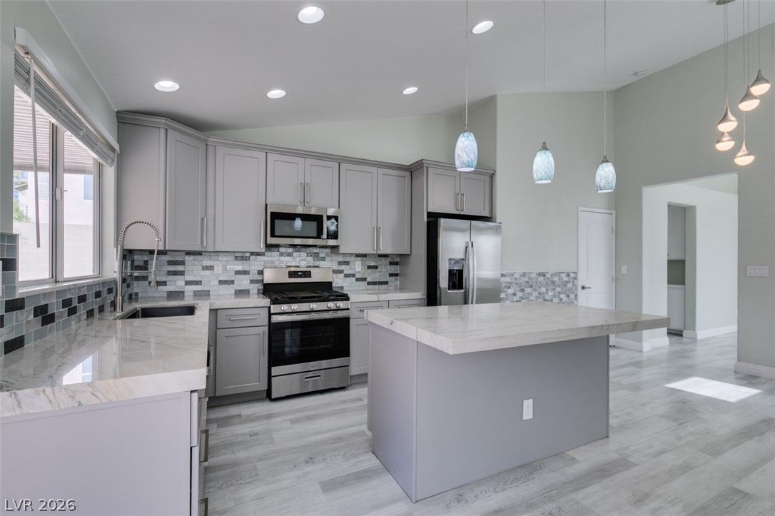 1531 Fort Dix Circle — photo 4