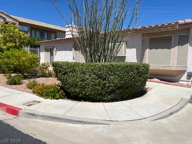 240 Big Horn Drive — photo 2