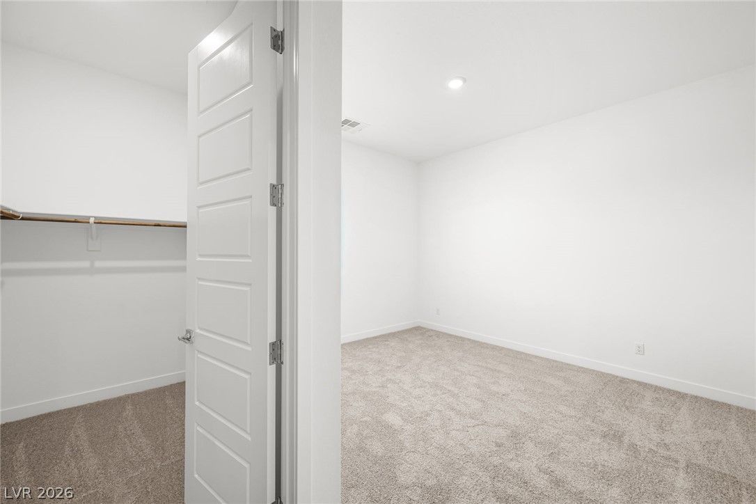 9281 Natalia Peak Avenue — photo 4
