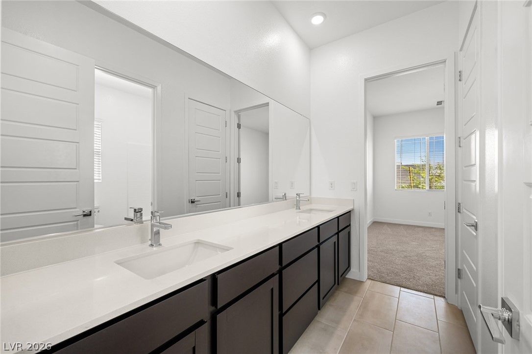 9281 Natalia Peak Avenue — photo 5