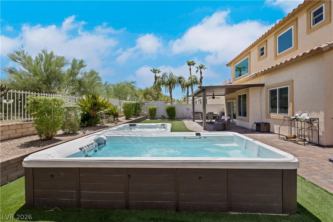 Photo 60