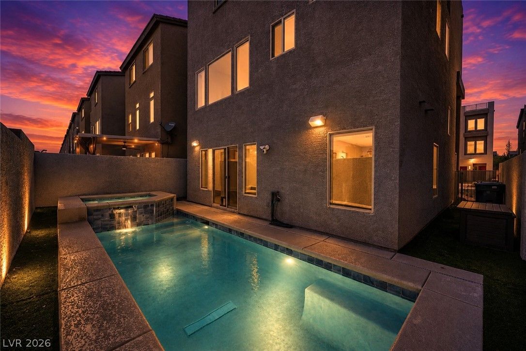 8011 Haywood Estate Avenue — photo 3