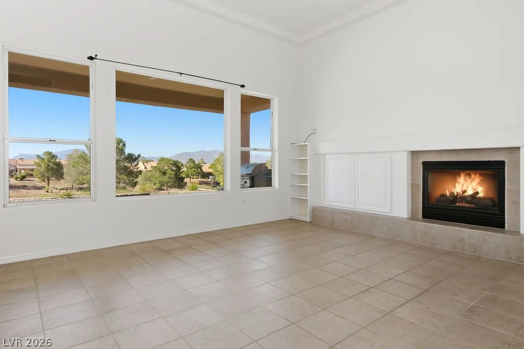 9820 Folsom Drive — photo 4