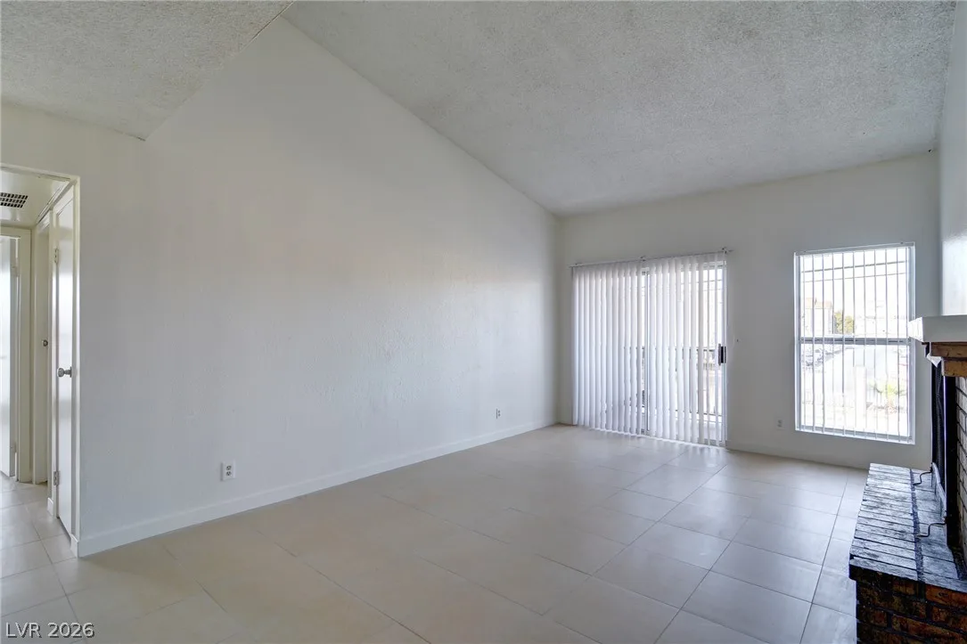 2981 Country Manor Lane 117 — photo 4