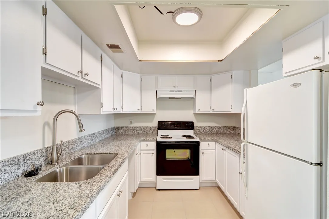 2981 Country Manor Lane 117 — photo 5