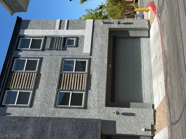 9050 West Tropicana Avenue 1077 — photo 2 of 31