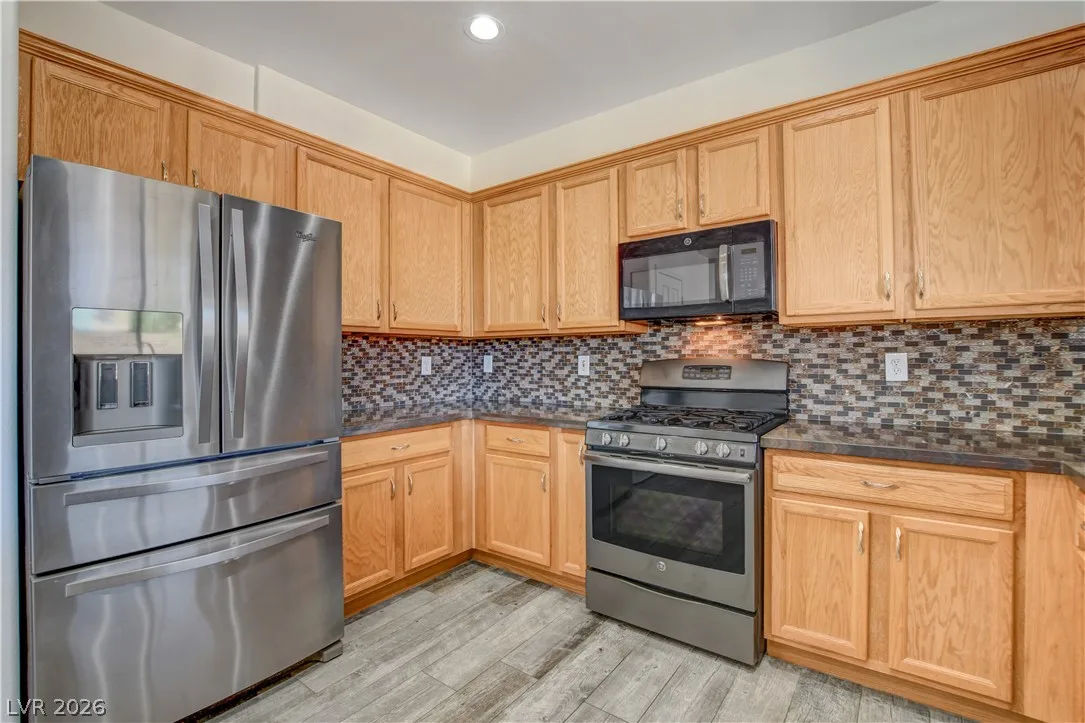 9682 Lightheart Avenue — photo 3