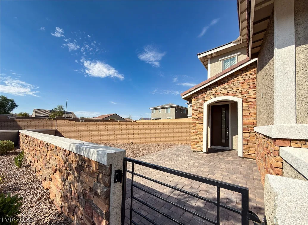 141 Neverland Avenue — photo 4
