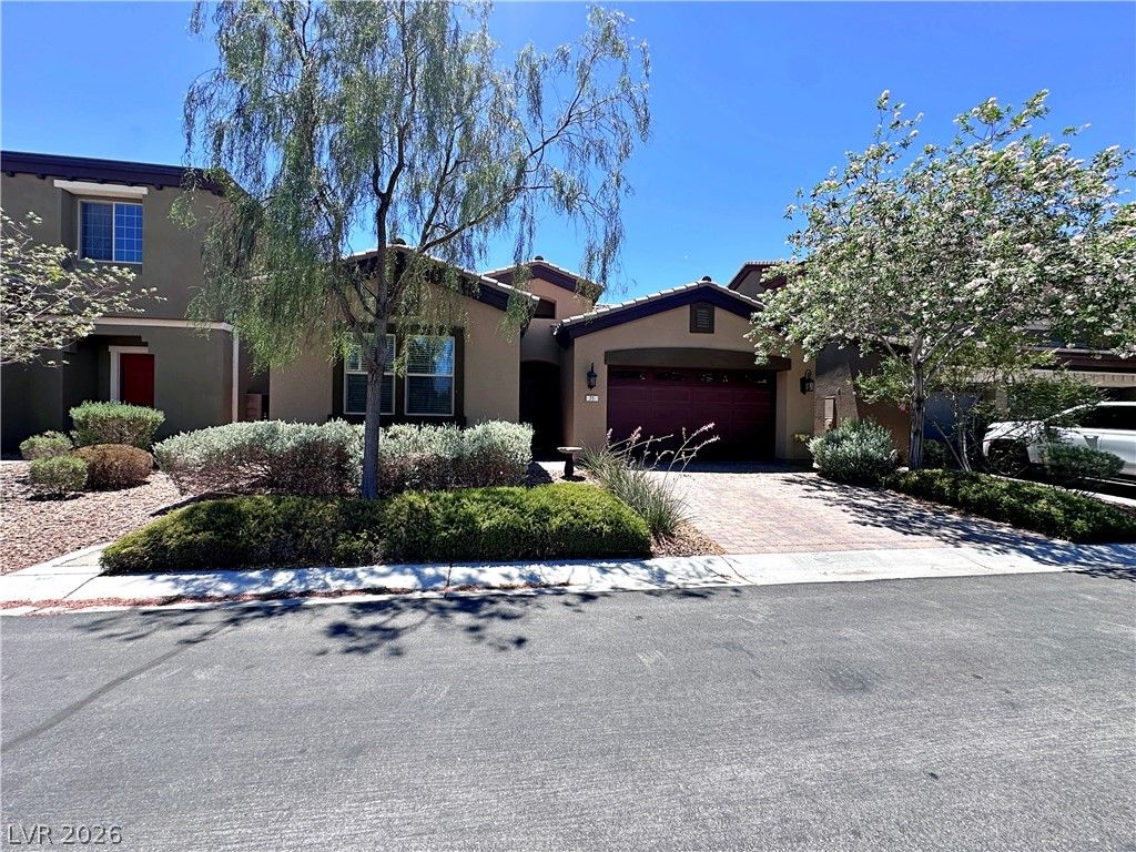 71 Newton Ridge Way — photo 2