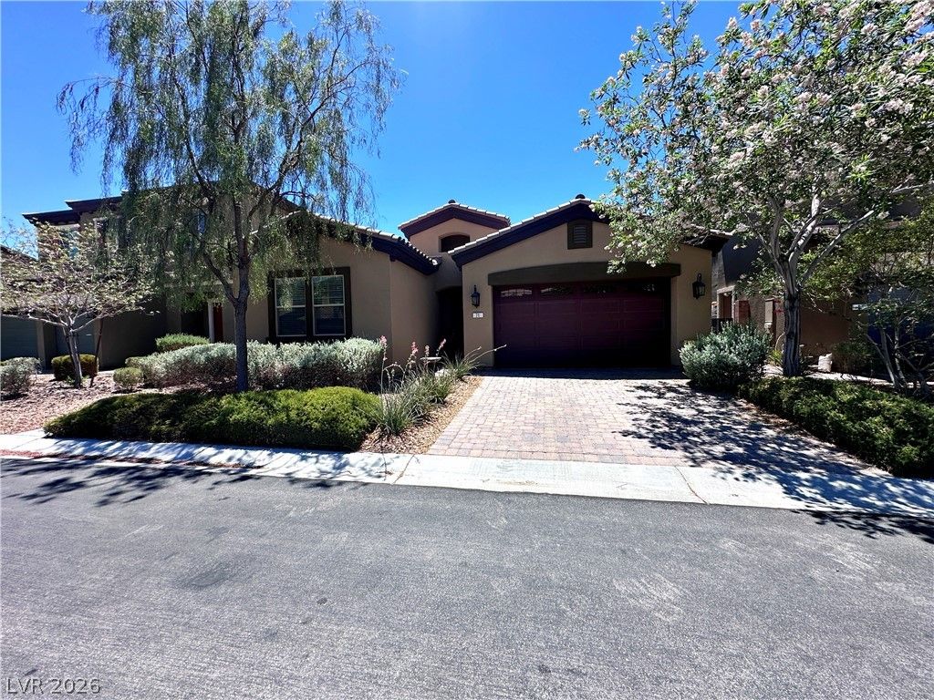71 Newton Ridge Way — photo 3