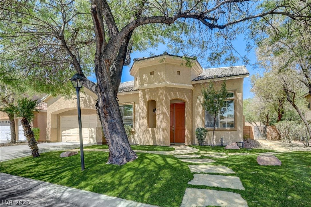 8225 Romantic Sunset Street — photo 2
