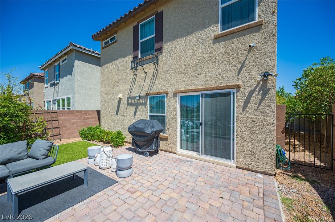 1227 Great Hollow Avenue — photo 5