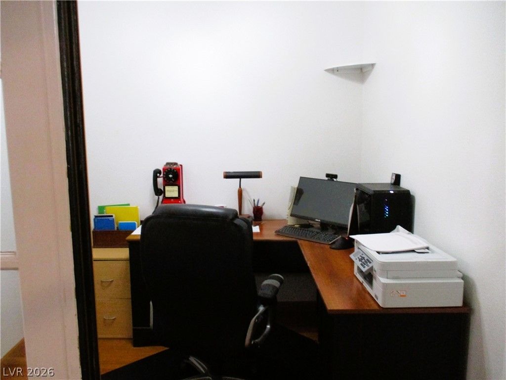 Photo 20