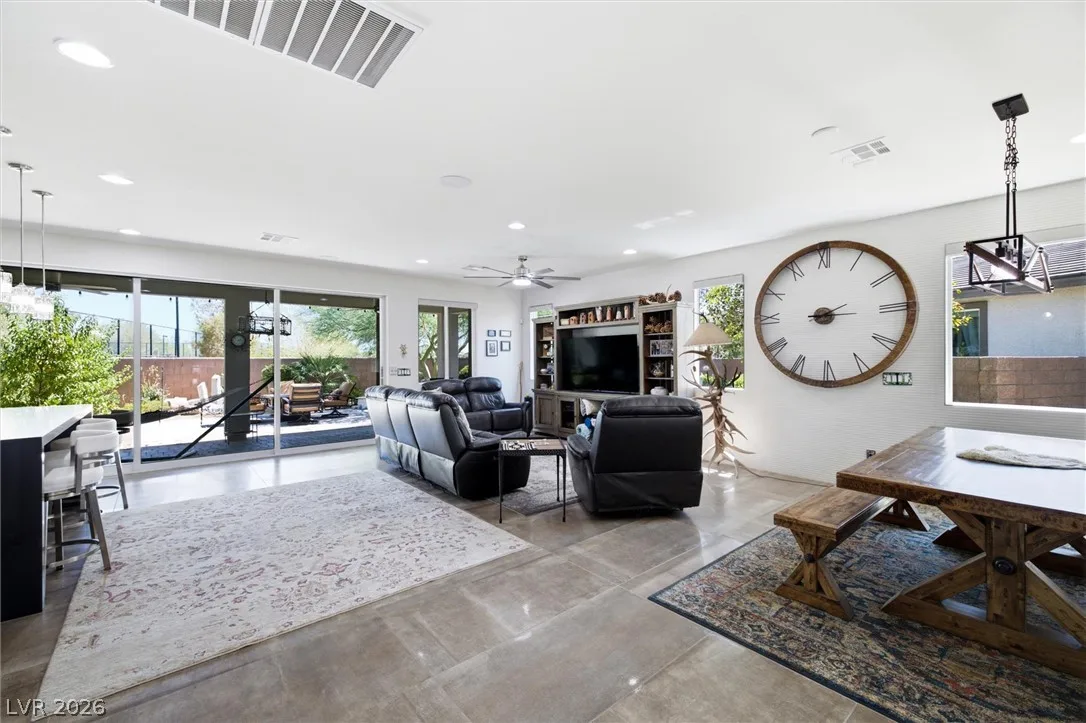 4885 East Cactus Canyon Drive — photo 2