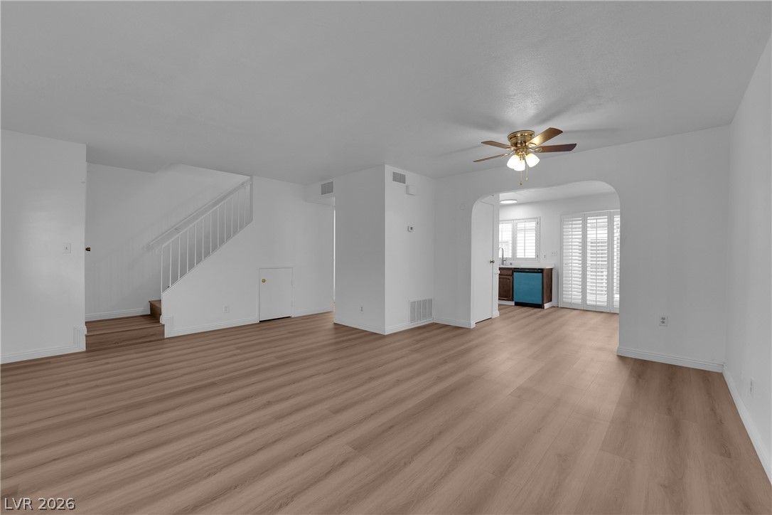 4037 Nightingale Court — photo 4