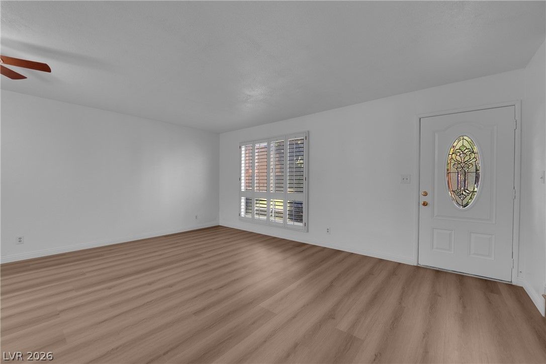 4037 Nightingale Court — photo 5