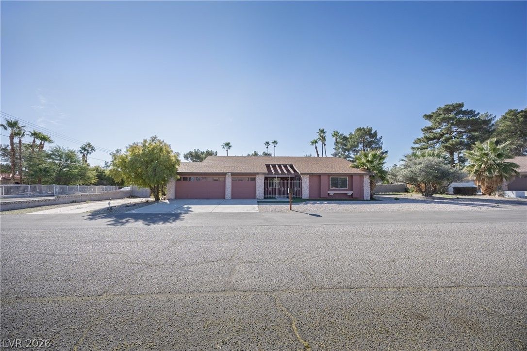 2221 Mohawk Street — photo 3