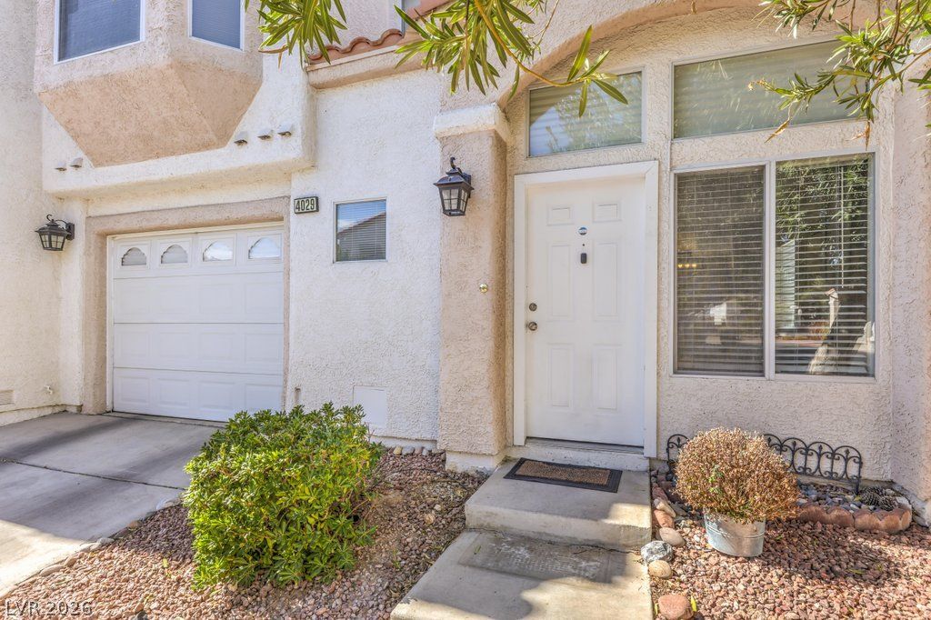 4029 Castle Cove Drive — photo 3