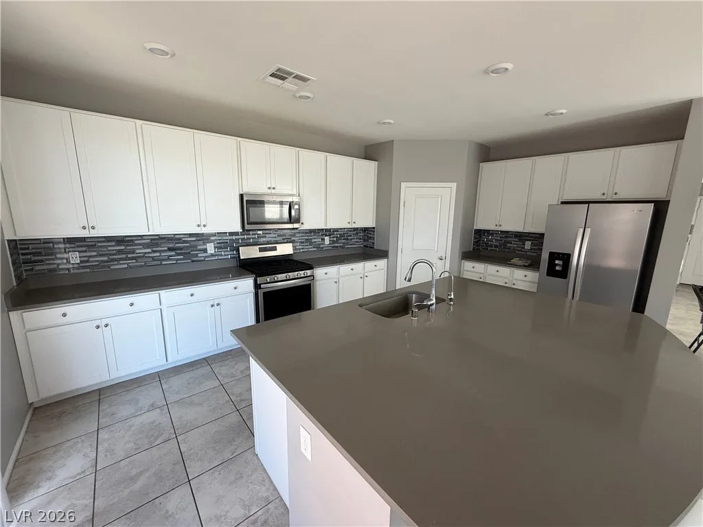 9757 West Meranto Avenue — photo 3