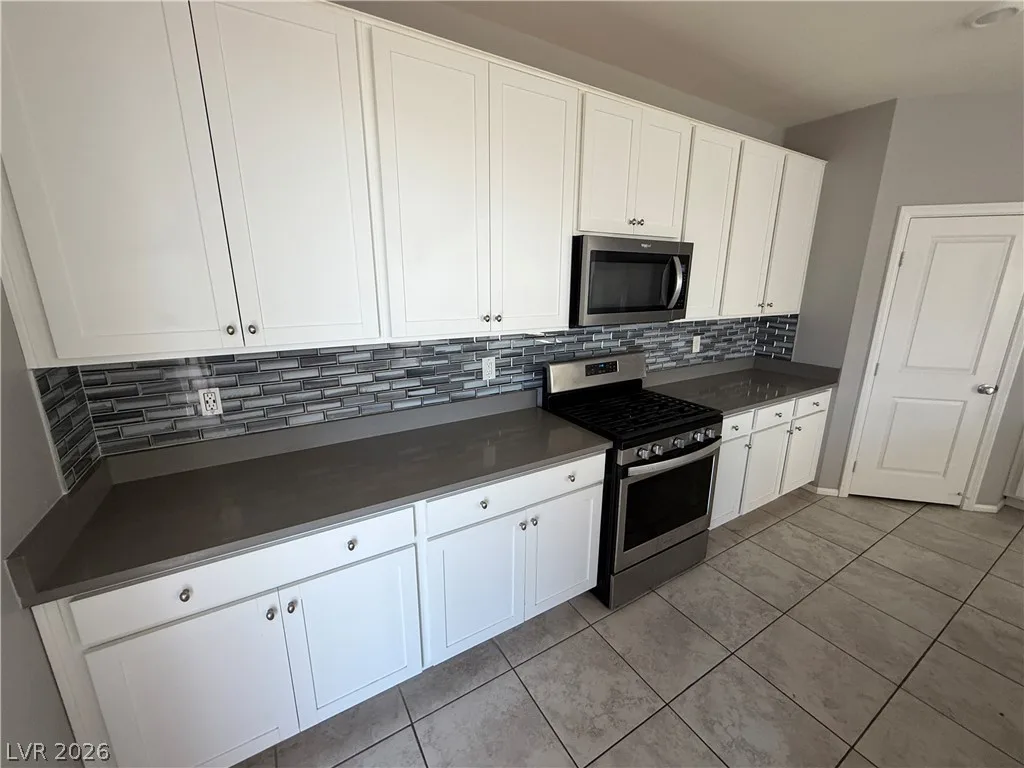 9757 West Meranto Avenue — photo 4