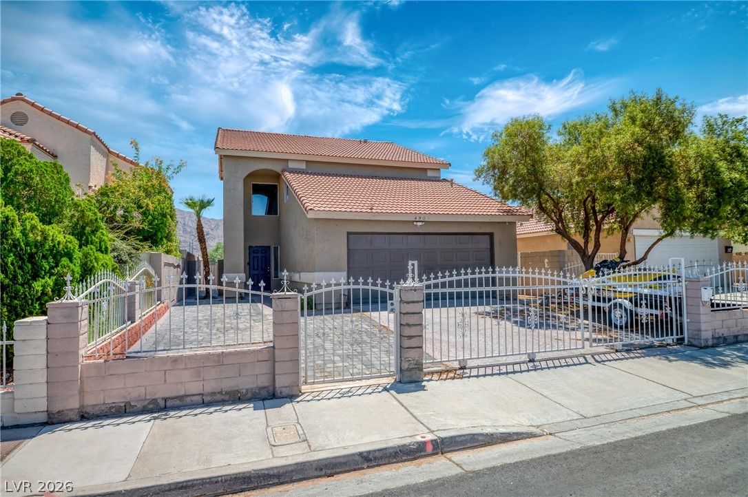 490 Searchlight Drive — photo 2