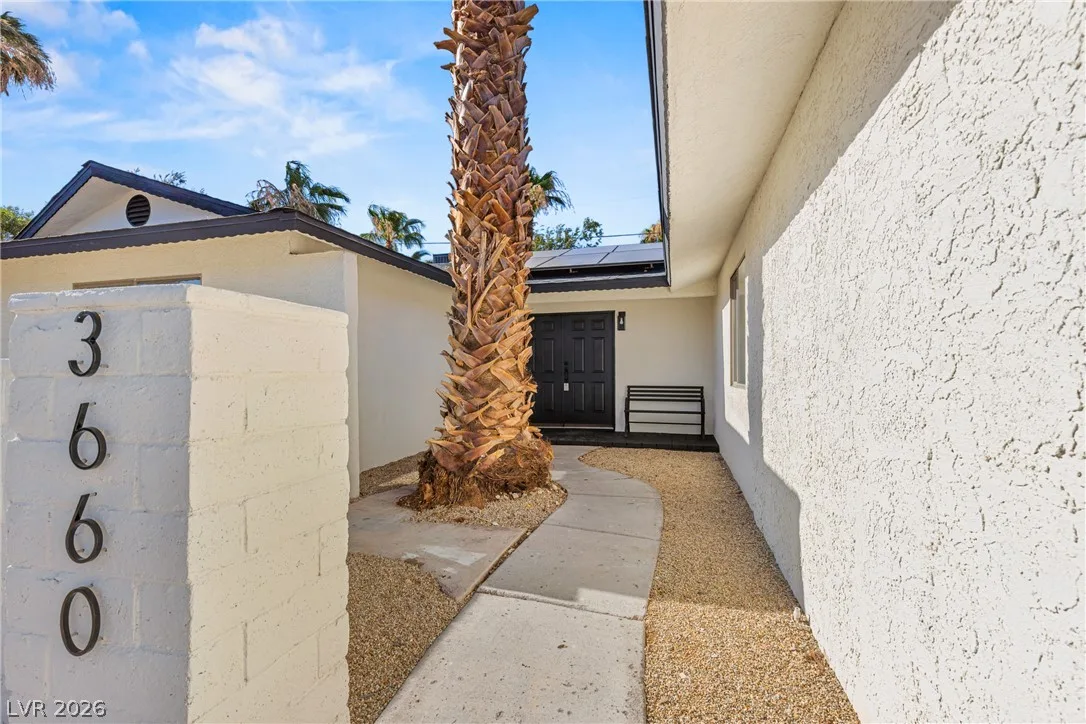 3660 Cherokee Avenue — photo 3