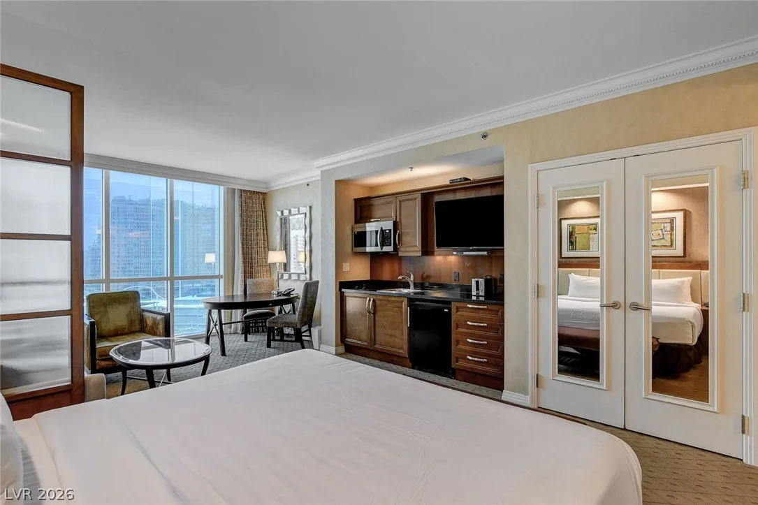 145 East Harmon Avenue 1419 — photo 4