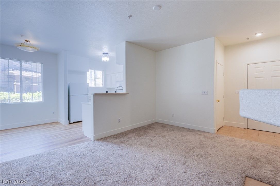 9050 West Warm Springs Road 1011 — photo 3 of 32