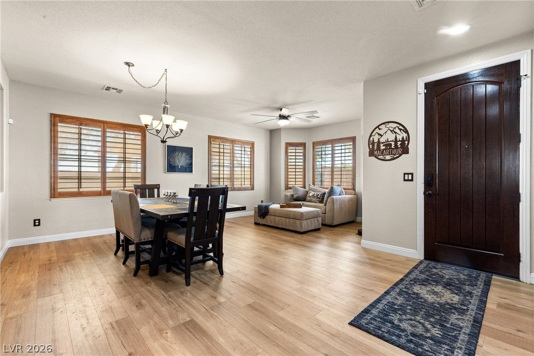 194 Glenbrook Estates Drive — photo 3 of 41